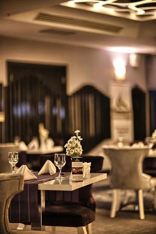 Demonti Hotel Анкара